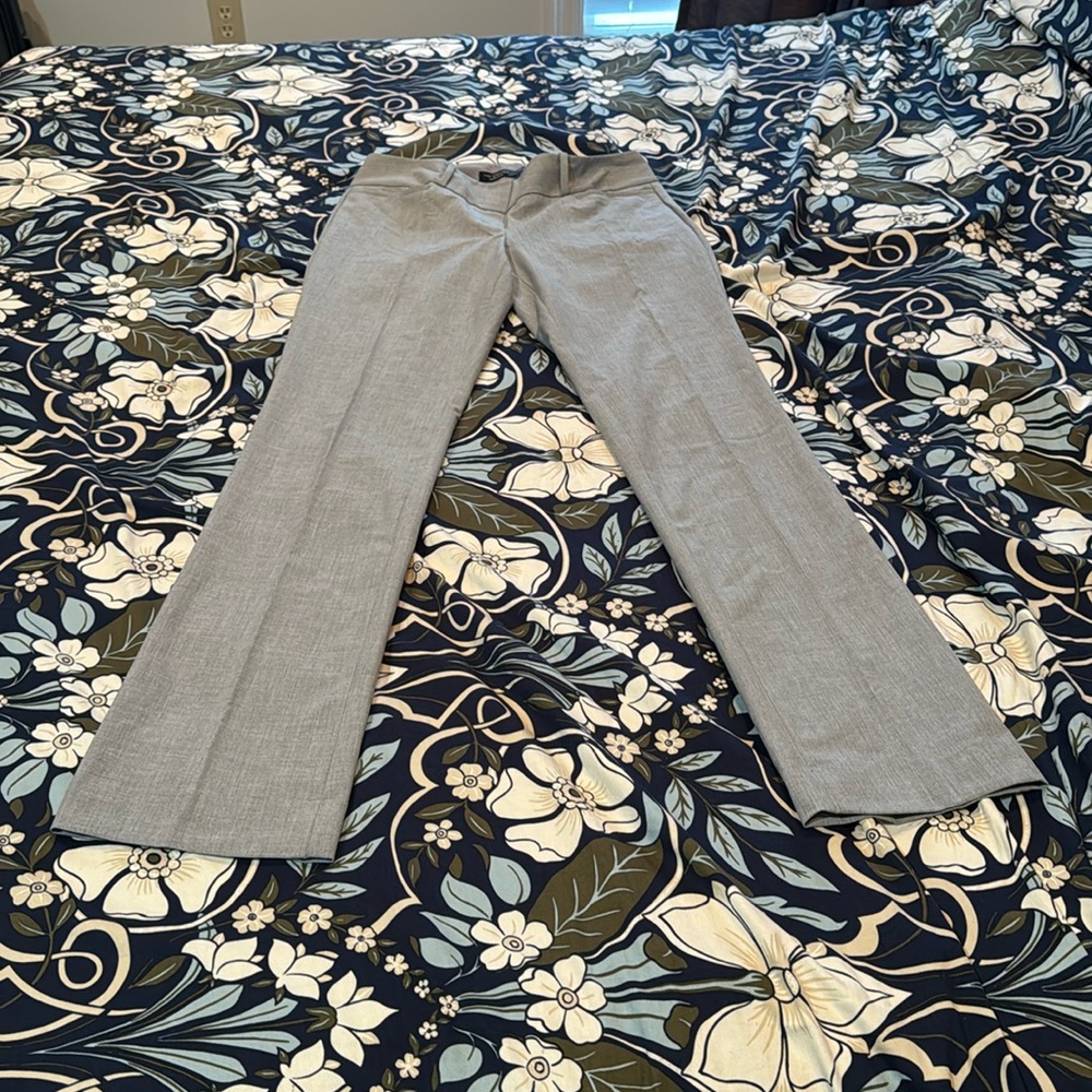 Limited Drew Fit light heather gray dress pants size 6L